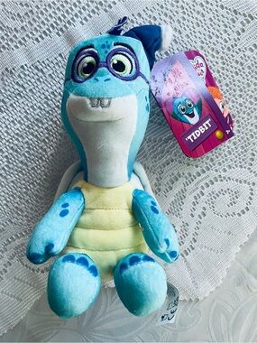 VIDA Tidbit Plush Tag - Purple, Pink & Blue Artwork